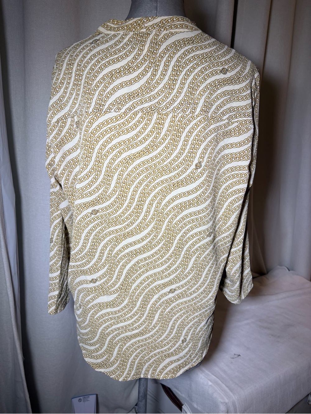 MICHAEL Michael Kors Gold Chain Print Faux Wrap Top L Quiet Luxury 3/4 Sleeve - Picture 8 of 12